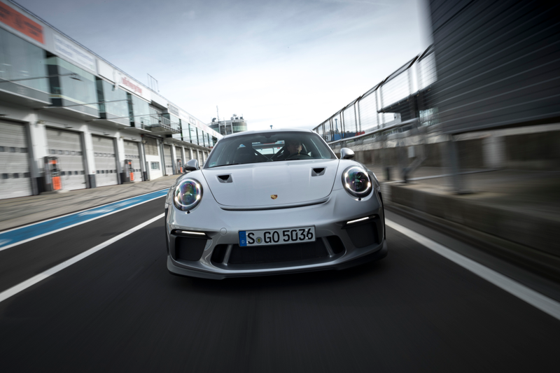 Illustration for article titled Put These Very Good 2019 Porsche 911 GT3 RS Photos In Your Life